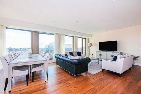 3 bedroom Flat To Let Total Size: 1760 SQ FT - Photo 2