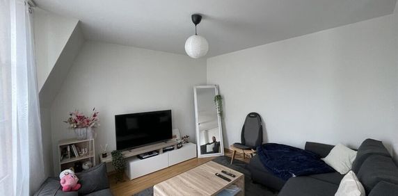 In the very center - Photo 2