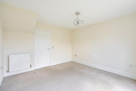 3 bedroom terraced house to rent - Photo 4