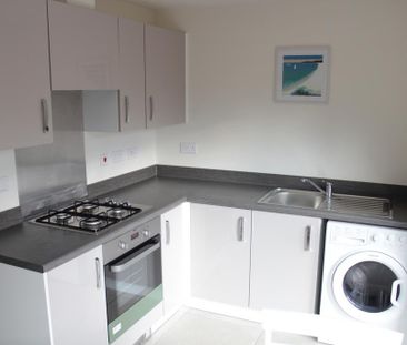 2 bedroom flat to rent - Photo 3