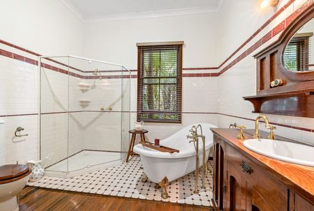 384 Peats Ferry Road, Hornsby NSW 2077 - House For Rent | Domain - Photo 5