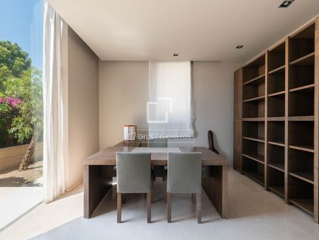 Stunning 6-bedrooom modern villa for rent on the seafront in Gava Mar - Photo 5