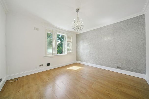 4 bedroom flat to rent - Photo 1