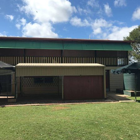 Modern Living - Photo 4