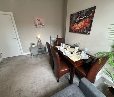 University Street, Room 2, All Bills Included, Belfast, BT7 1FZ - Photo 2