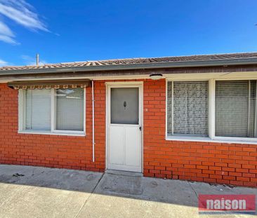 Easy living in comfortable location - Photo 1