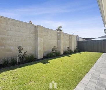 “Treeby Living at its Best” - Photo 5