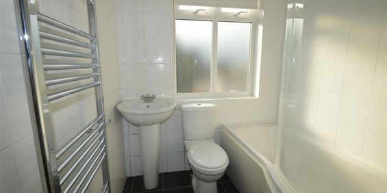 3 bedroom house to rent - Photo 3
