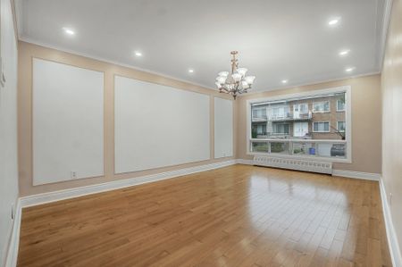 5720 Av. Kincourt Côte-Saint-Luc, QC H4W - Photo 4