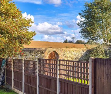 2 bedroom end of terrace house to rent - Photo 5