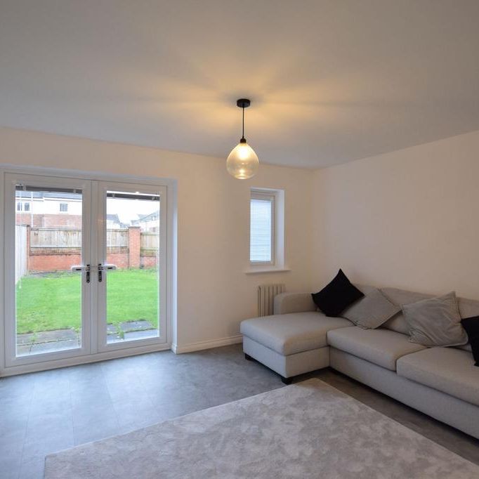 3 bedroom end of terrace house to rent - Photo 1