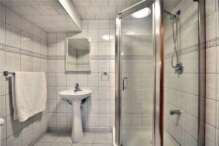 For Lease - 886 Wetherby Lane, Mississauga, Ontario - Photo 4