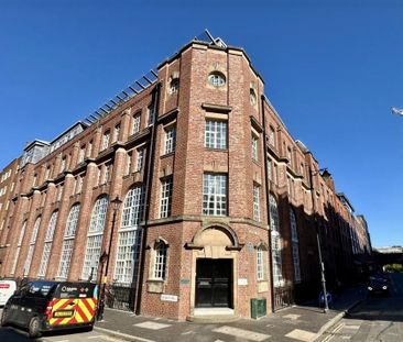 2 bedroom penthouse to rent - Photo 2