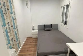 Plaça de Pep Ventura, Badalona, Catalonia 08912