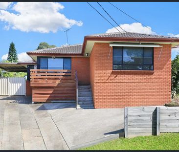 A perfect blend of modern living and convenience in a sought-after ... - Photo 5