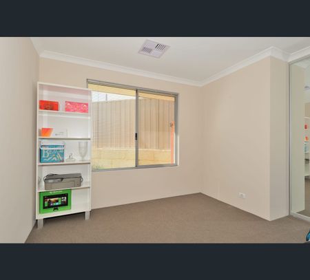 27/23 Bakana Loop, Landsdale, WA 6065 - Photo 4