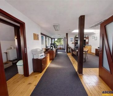 Nivel in casa, recomandat si activitati birou, Central, Brasov - Photo 5