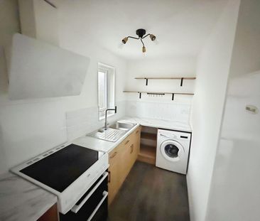 1 bedroom Flat To Let Total Size: 291 SQ FT - Photo 3