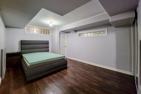 For Lease - 2427 Erin Centre Boulevard, Mississauga, Ontario - Photo 5