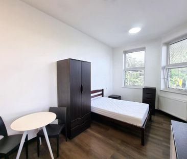 Studio to rent - Photo 5