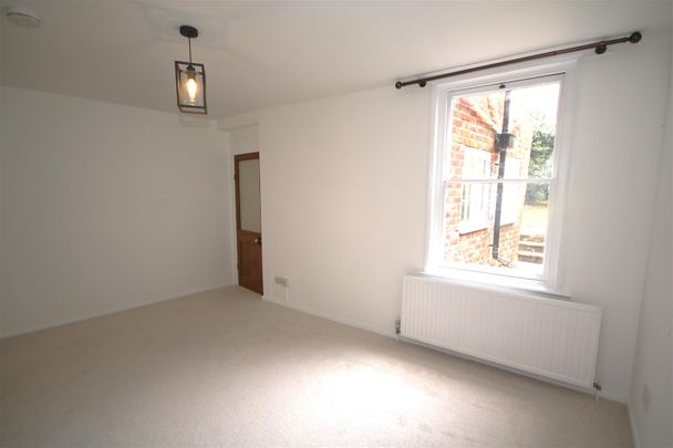 Kent CanterburyOaten Hill, CT1 3HP, Canterbury - Photo 1