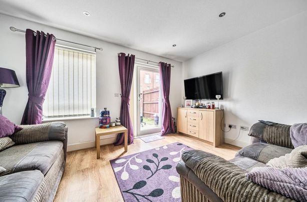 2 bedroom terraced house to rent - Photo 1