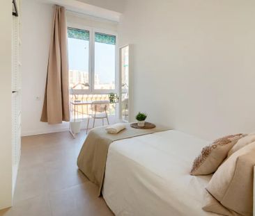 Carrer de lEscultor Josep Capuz, Valencia, Valencian Community 46004 - Photo 5