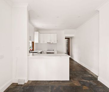 Oversized corner home with north aspect and parking - Photo 4