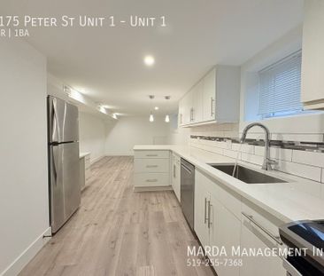 BEAUTIFULLY RENOVATED 2BEDROOM/1BATH + HYDRO AND GAS - Photo 1