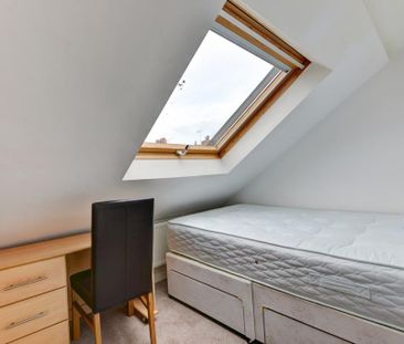 6 bedroom house to rent - Photo 2