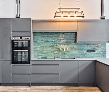 2 bedroom penthouse to rent - Photo 2