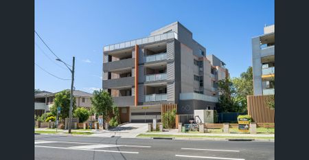 luxurious 2 Bedroom Apartment in Most modern Street of Wentworthville - Photo 2