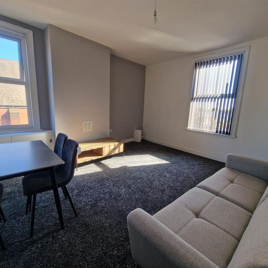 a Dewsbury Road, Leeds - Photo 1