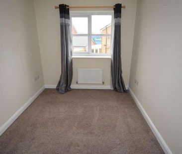 St James Gardens, Barrow-in-furness, Cumbria, LA14 - Photo 5