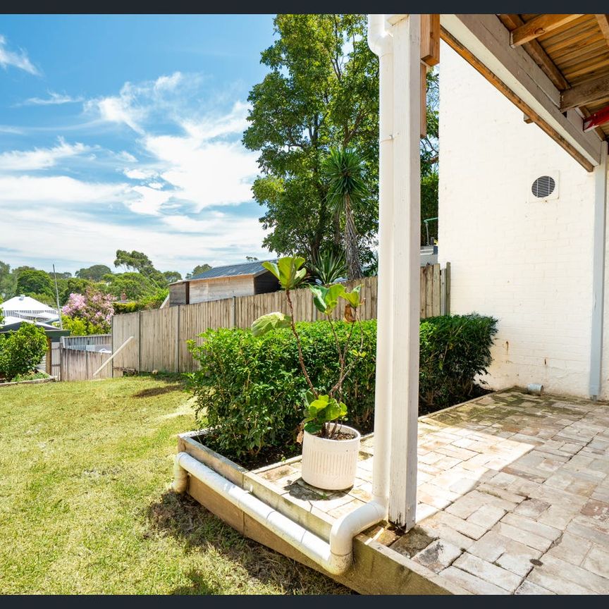 Charming Character Home in Prime North Annandale Location - Photo 1