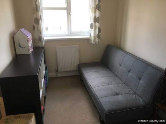 2 bedroom property to rent in Barking - Photo 1