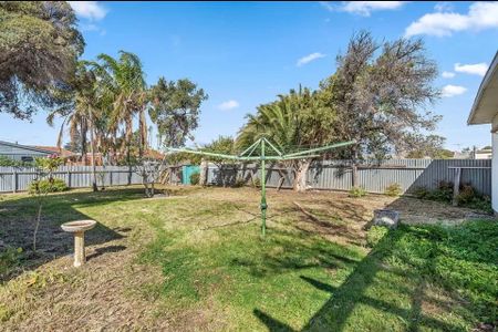 4-bedroom shared house / townhouse, Swinburne Ave - Photo 4