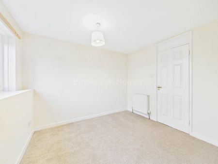 3 bedroom flat to rent - Photo 4