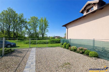 Casa moderna, mobilata utilata, incalzire parsoseala, confor - Fotografie 5