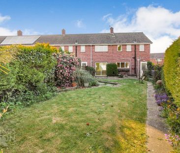 3 bedroom end of terrace house to rent - Photo 2