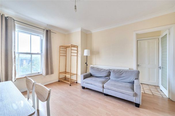 Junction Road, N19, London - Photo 1