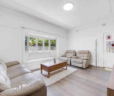 55 Burlington Street, Crows Nest. - Photo 4