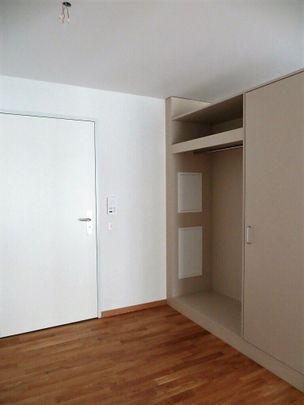 Moderne 3.5 Zimmer-Wohnung in Maienfeld zu vermieten! - Photo 1