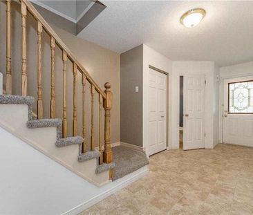 14 Law Dr, Guelph - Photo 1