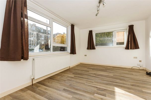 Iddesleigh Road, - Photo 1