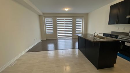 For Lease - 108 Adventura Road, Brampton, Ontario - Photo 4