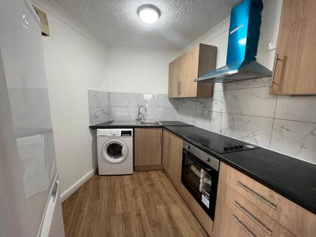 1 bedroom flat to rent - Photo 3