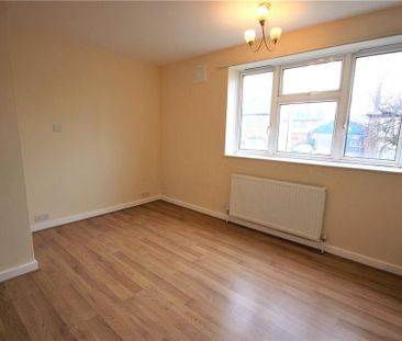 3 bedroom apartment to rent - Photo 3