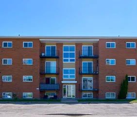 1 room apartment of 84m² in Gatineau - Photo 1