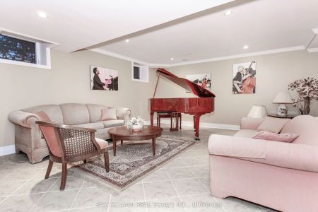 50 Links Lane #Upper - Photo 2